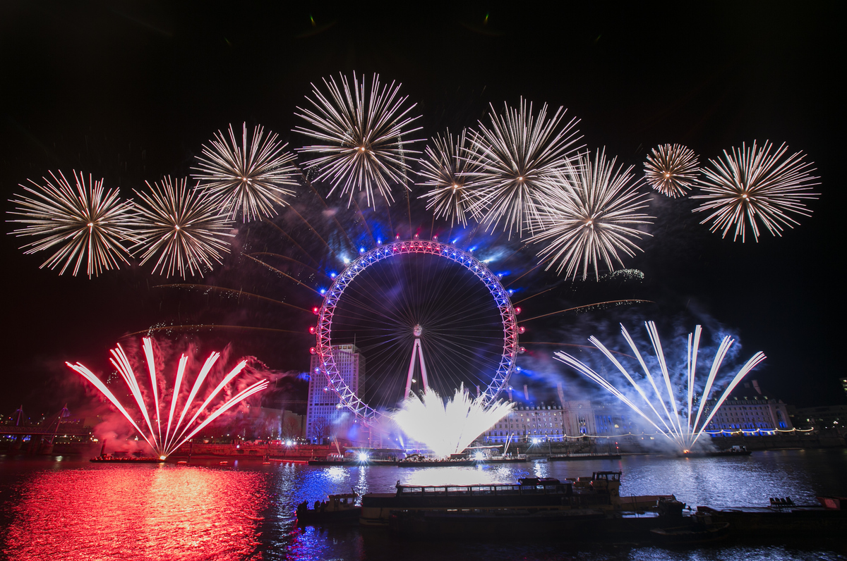 New Year&#039;s Celebrations Hit London As The Capital Welcomes In 2016 | HuffPost UK