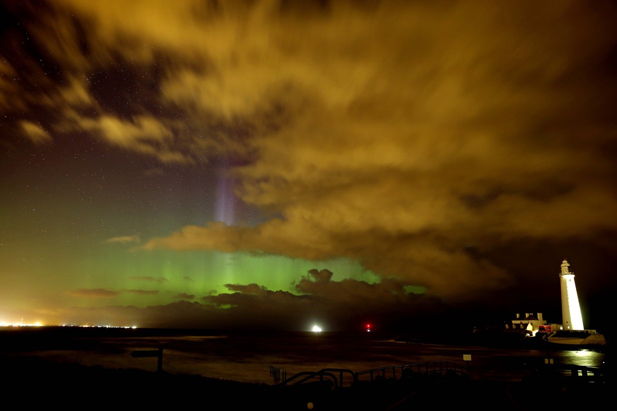 Stunning Northern Lights Seen Across UK Skies | HuffPost UK