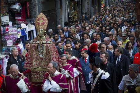 Il Sangue Di San Gennaro Non Si è Sciolto: 5 Cose Che Non Sai Sul Santo ...