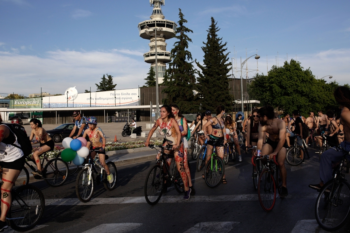 Αποτέλεσμα εικόνας για 10η γυμνη ποδηλατάδα