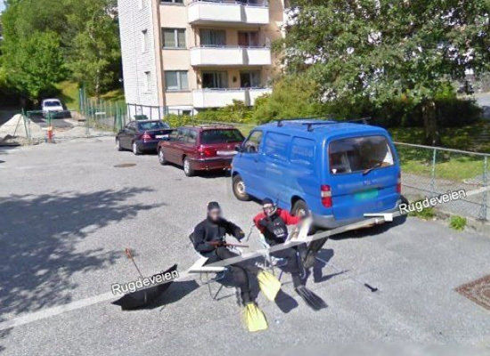  Foto Foto Misterius Yang Tertangkap Google Street View