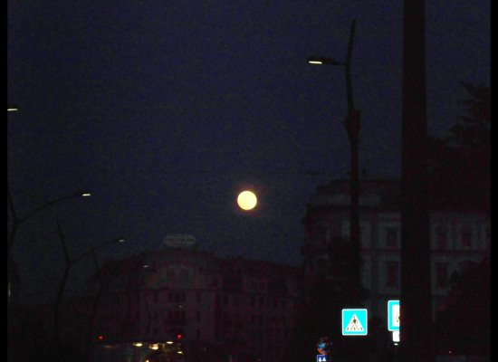 Big Moon Budapest