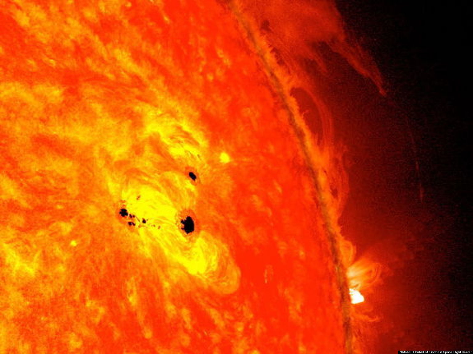 Huge Sunspot May Trigger Solar Activity And Flares Nasa Says Huffpost 