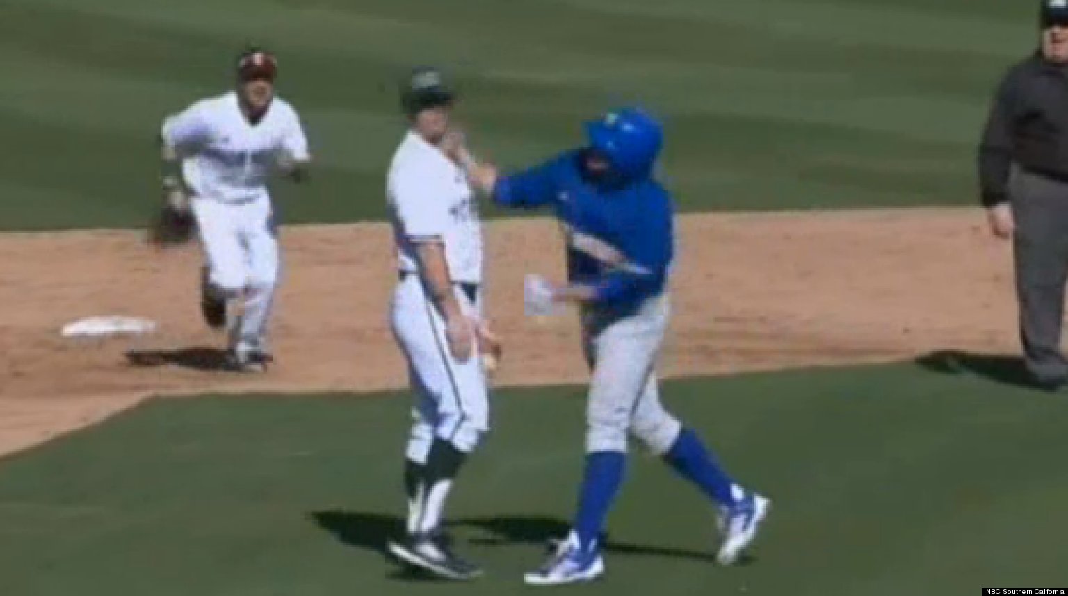 UC Riverside, Sacramento State Brawl: Fight Breaks Out During College Baseball Game ...1536 x 858