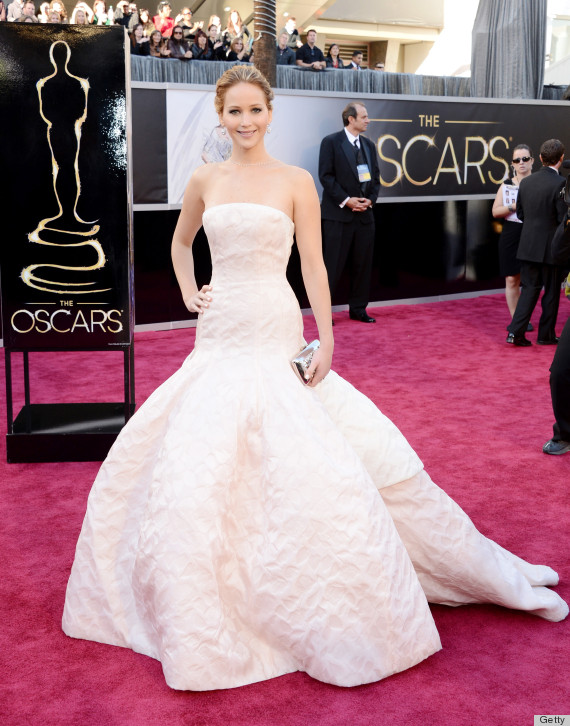 Jennifer Lawrence's Oscar Dress 2013 Is Dior Couture (PHOTOS)