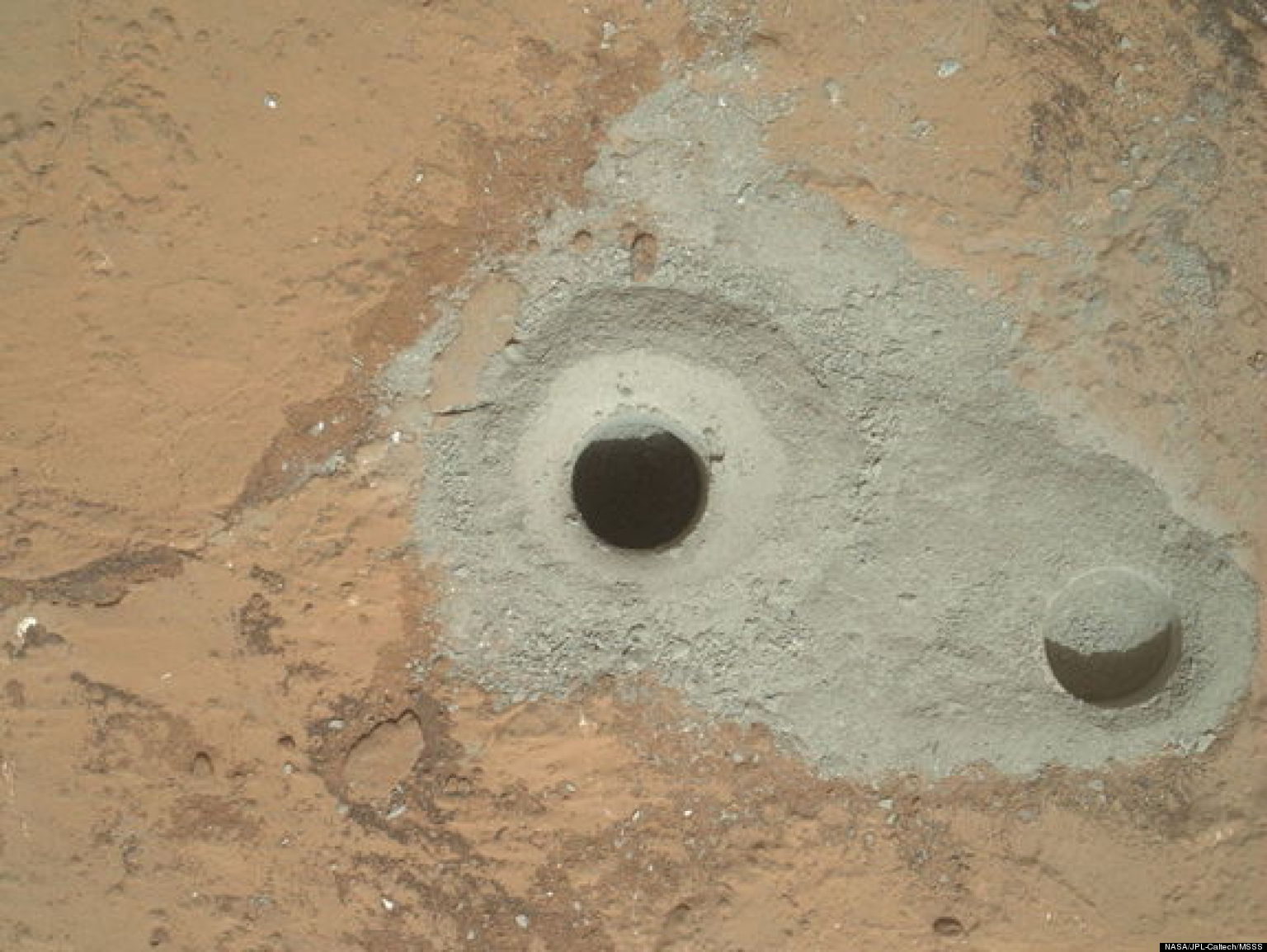 Mars' Red Surface Hides Gray Rock Beneath, Curiosity Drill Sample Shows HuffPost