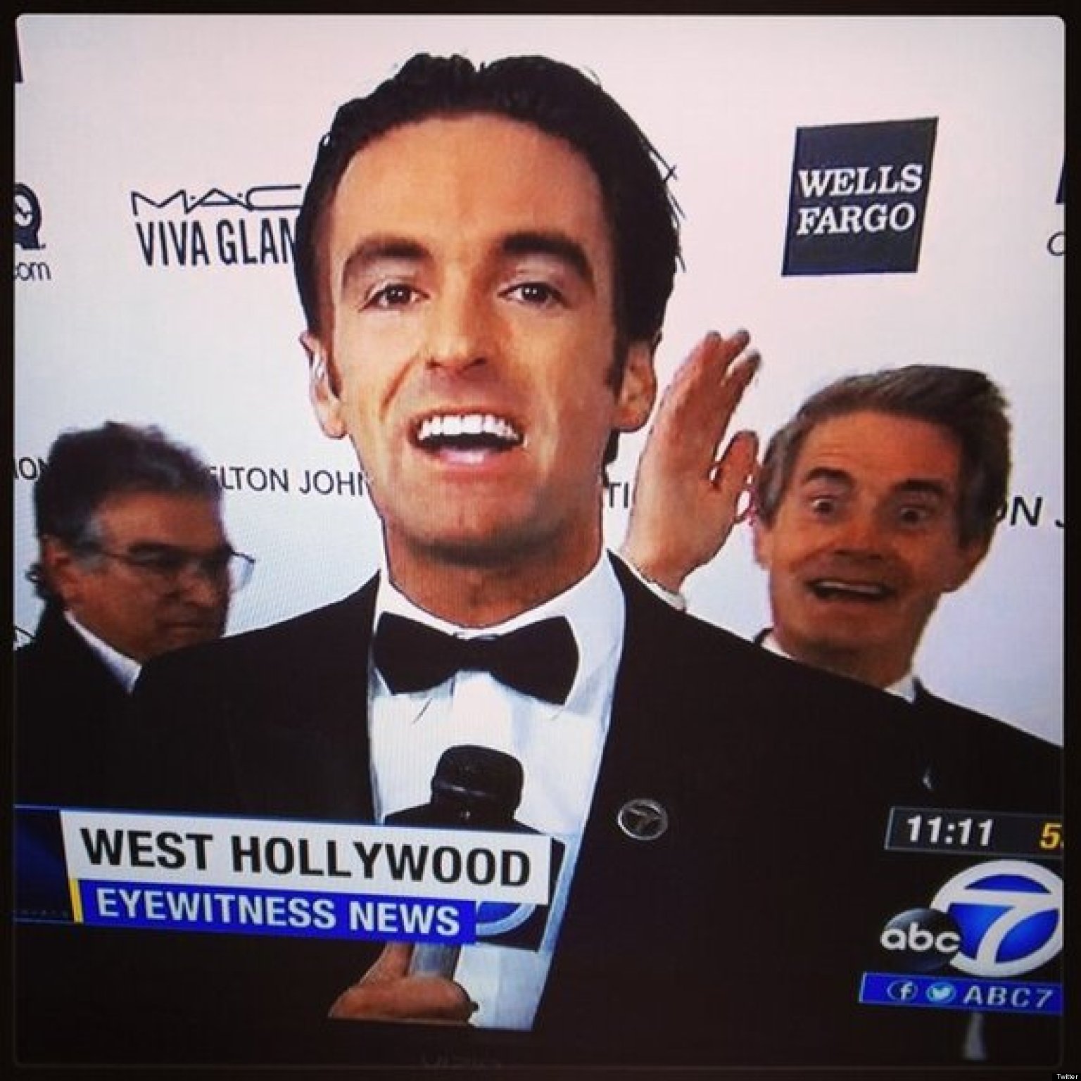 kyle-maclachlan-photobomb-elex-michaelson-of-abc-7-eyewitness-news