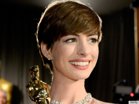 Anne Hathaway Apologizes For Oscars Dress