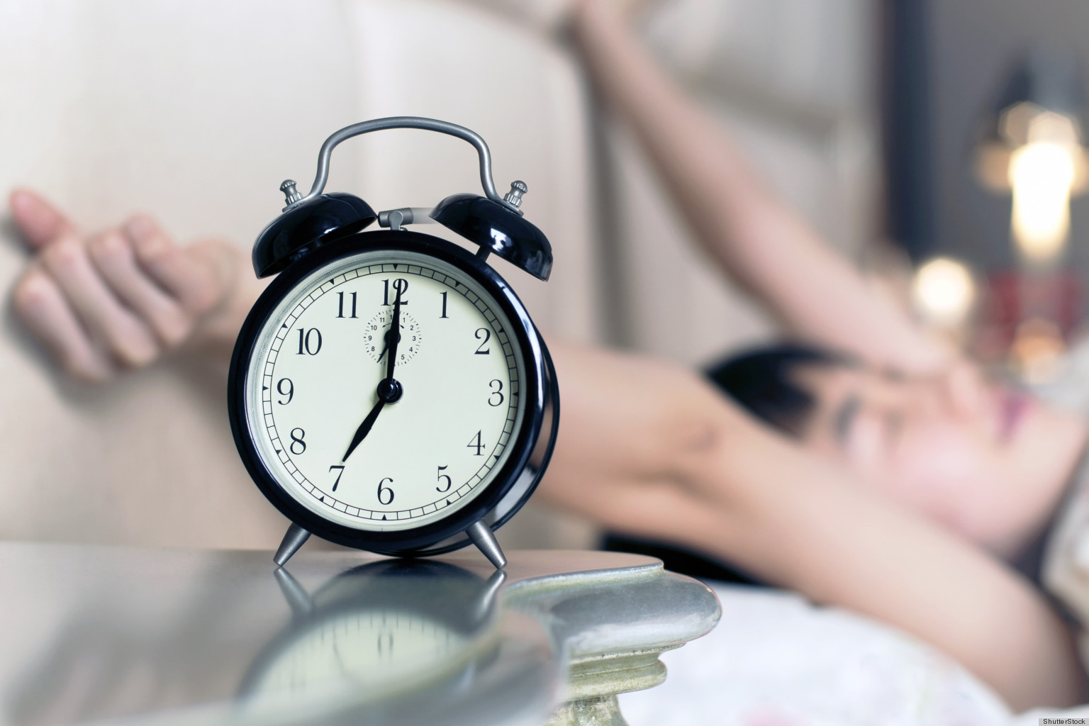 Easy Way To Wake Up In The Morning Involves A Cookie Tin Lid HuffPost