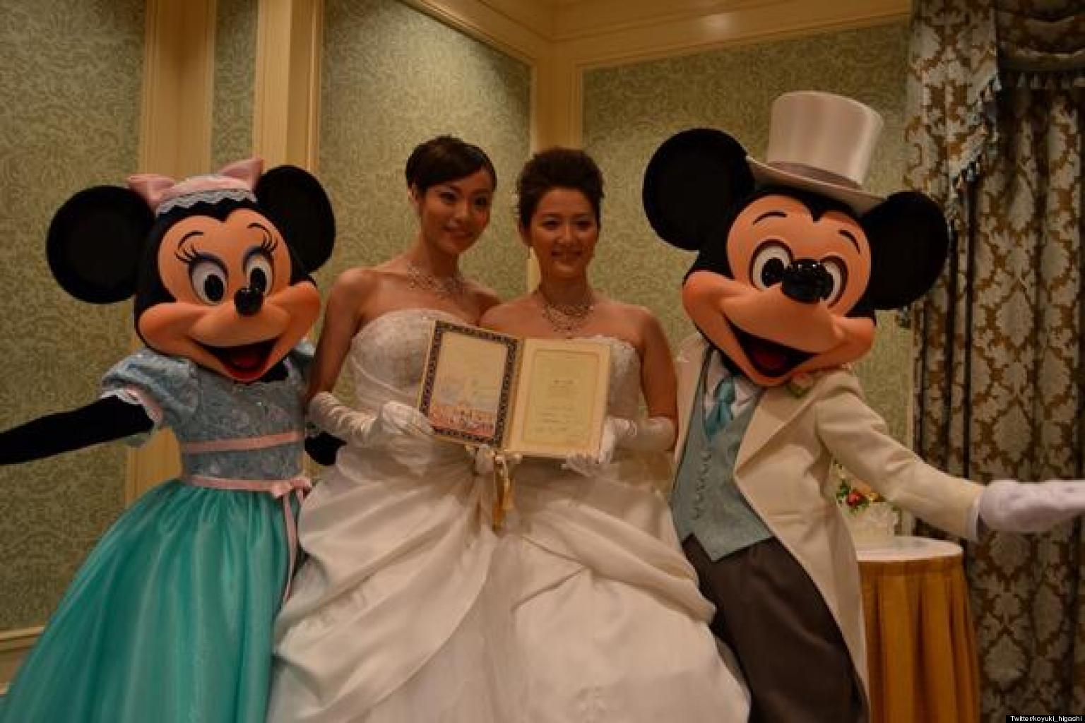 Tokyo Disneyland S Gay Wedding Lesbian Couple Ties Knot At Theme Park Huffpost