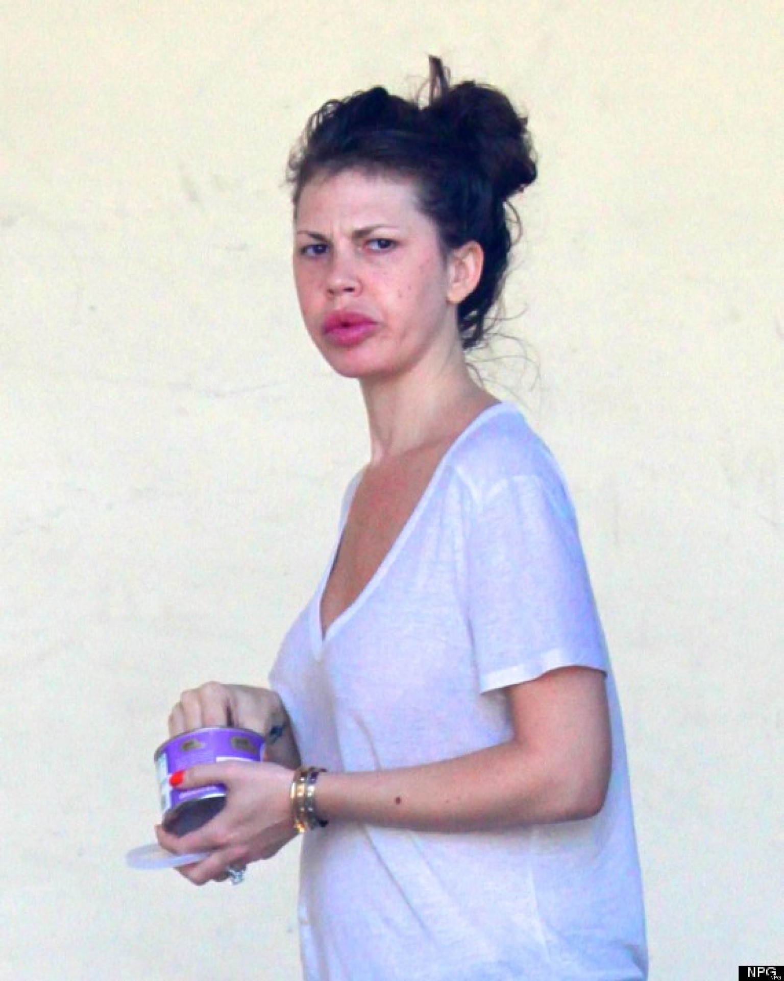 Nikki Cox Without Makeup Actress Steps Out Looking Different (PHOTOS