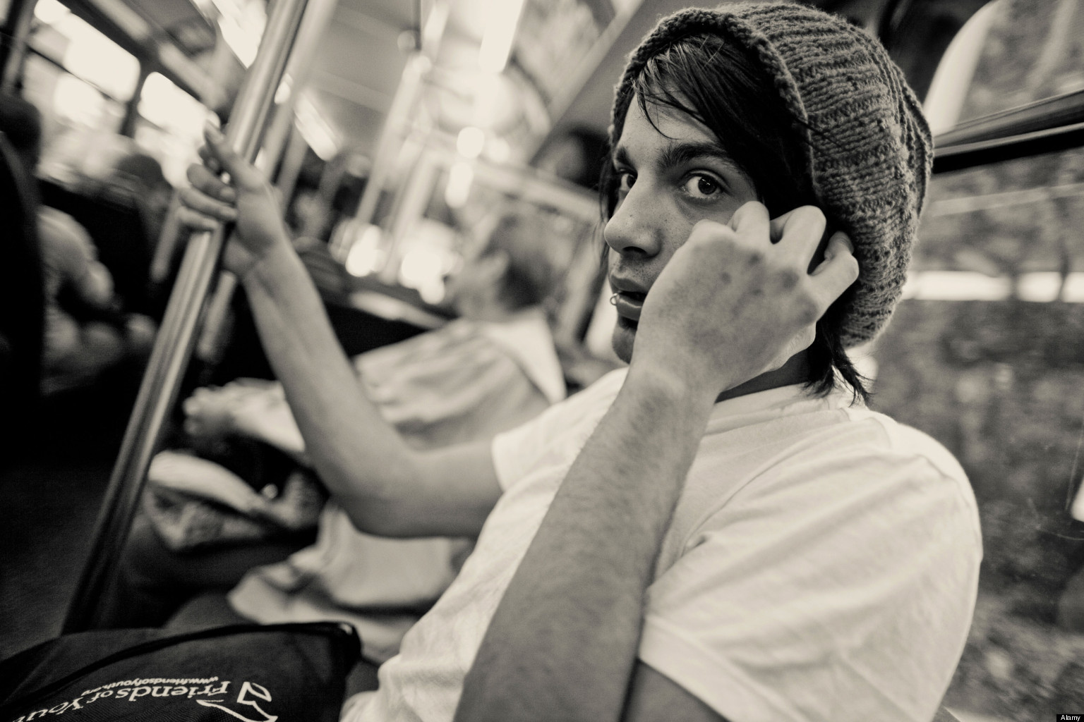 Free Cellphones For Homeless & Jobless Now Available In California