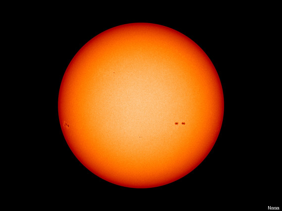 732599main_sunspots_hmi_2013059_946