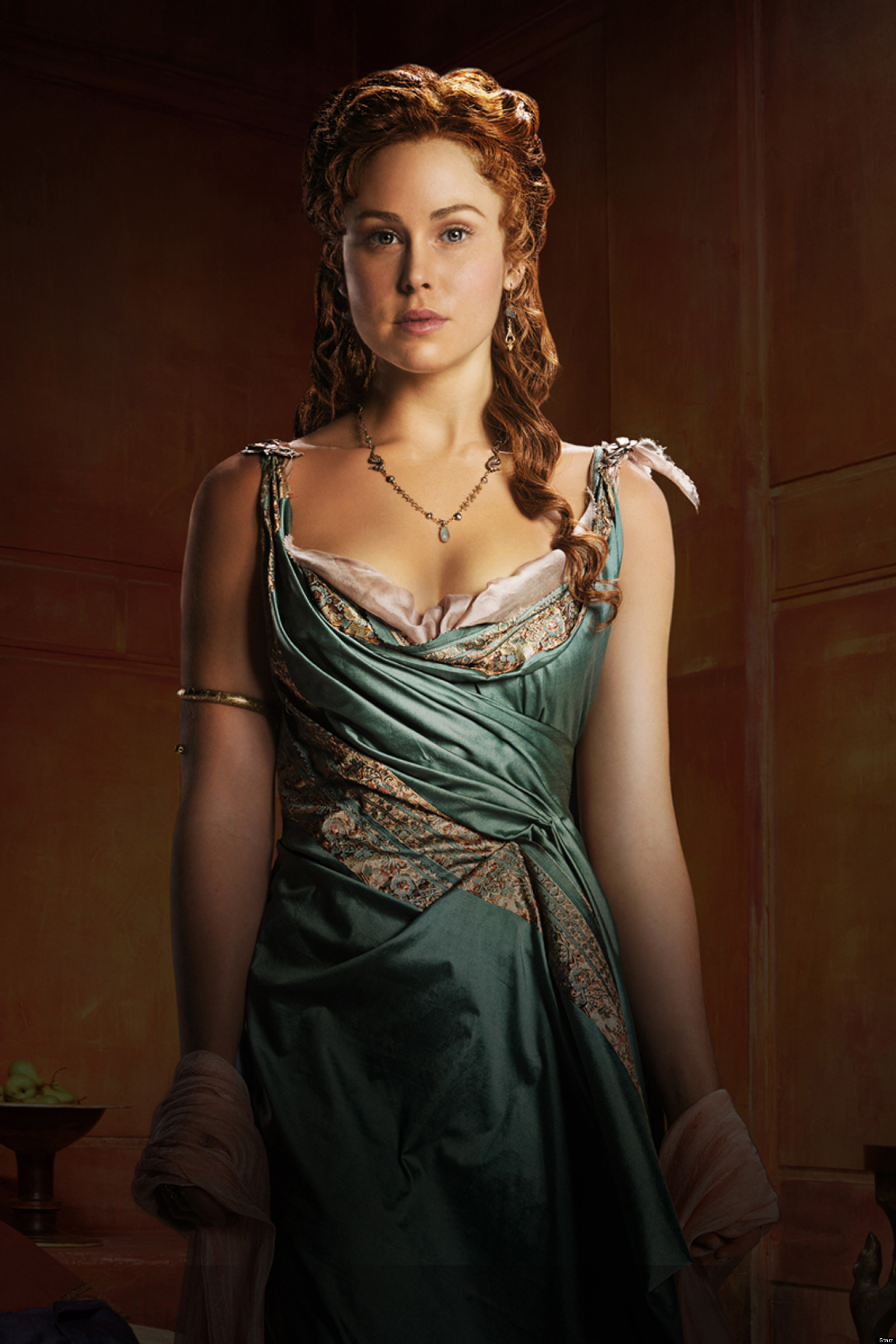 Spartacus Talking Laeta S Evolution With Anna Hutchison In The