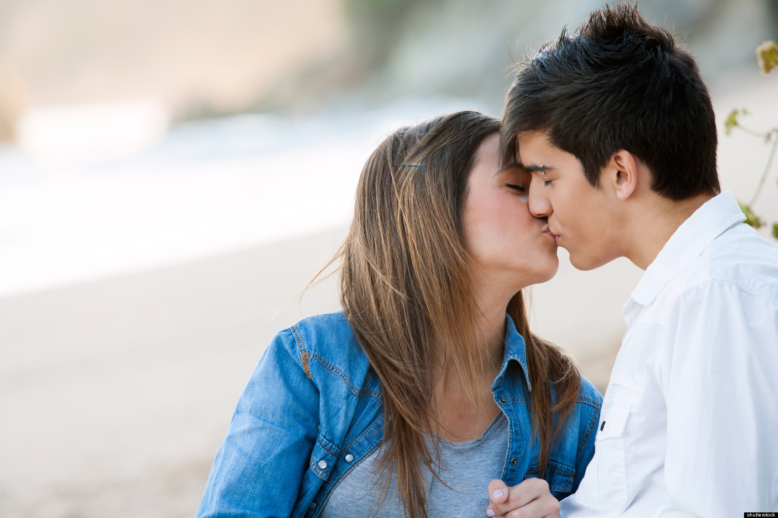 Kissing Teens Are 40