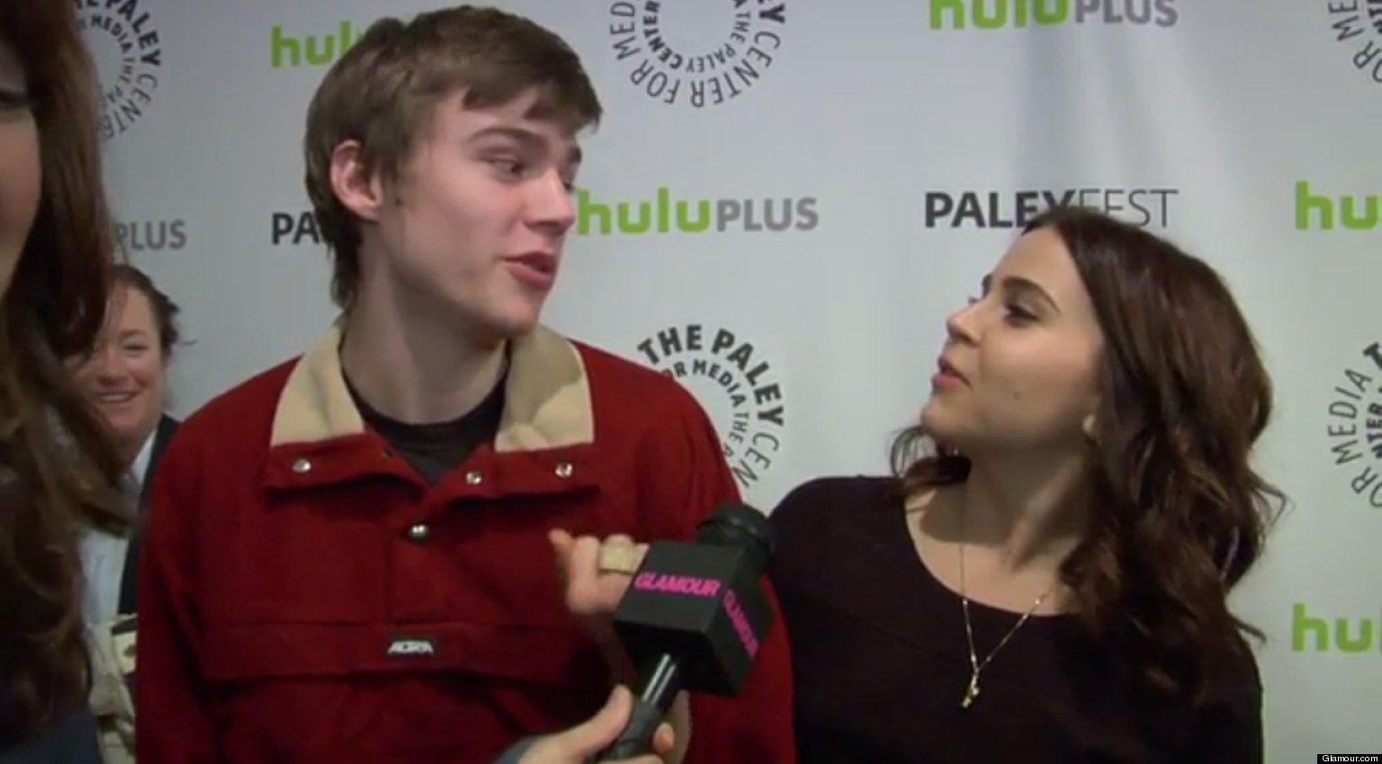 ‘Parenthood’ Cast Sings The Theme Song, Bob Dylan’s ‘Forever Young