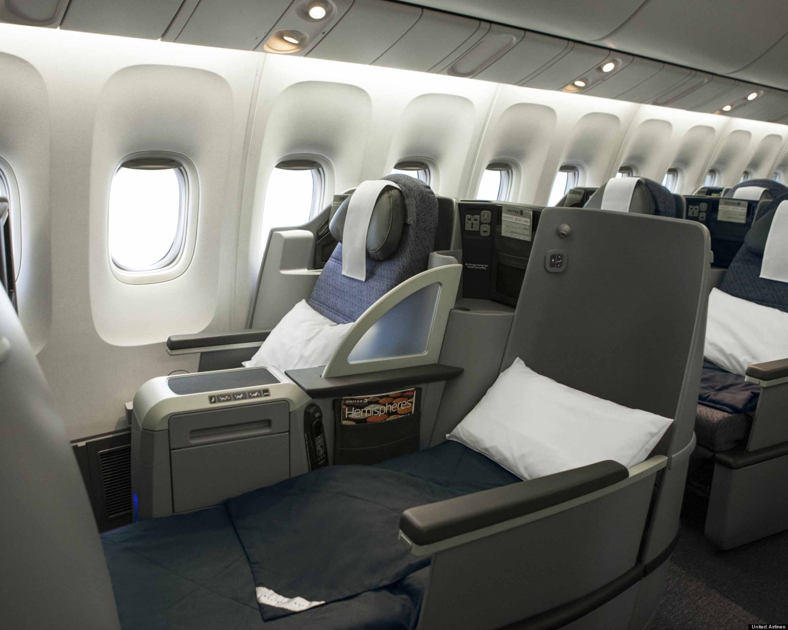 U S Airlines Add Lie Flat Seating To Transcontinental