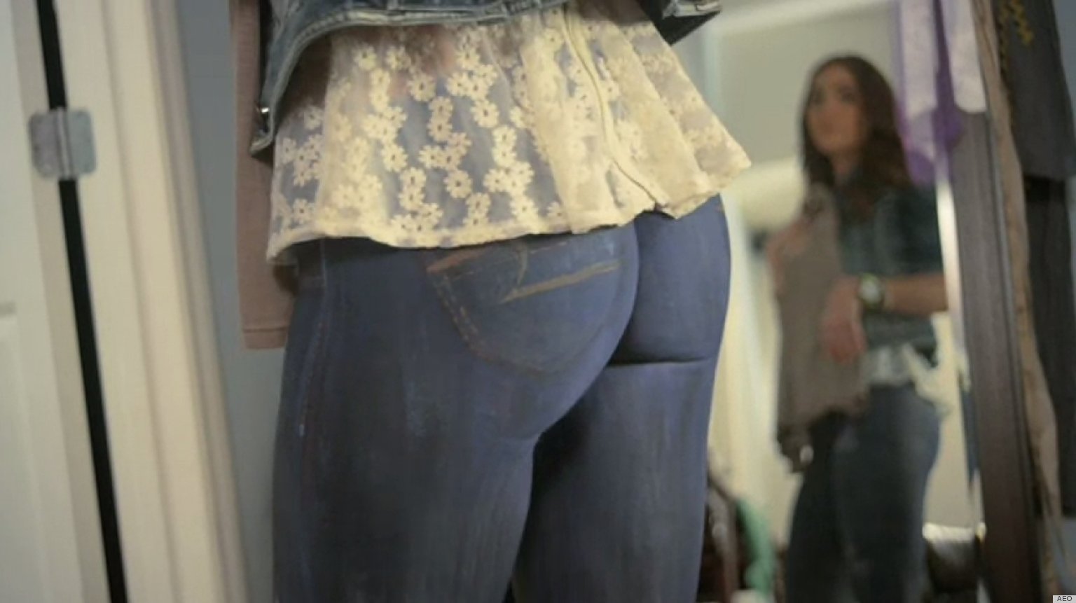 American Eagle 'Skinny Skinny' Jeans Manages To Troll Us All ...