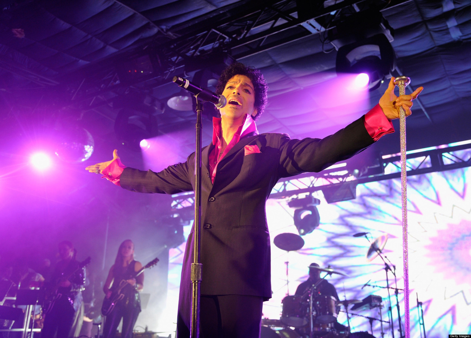 OMG: Prince To Play Four Shows At Tiny Mission Club