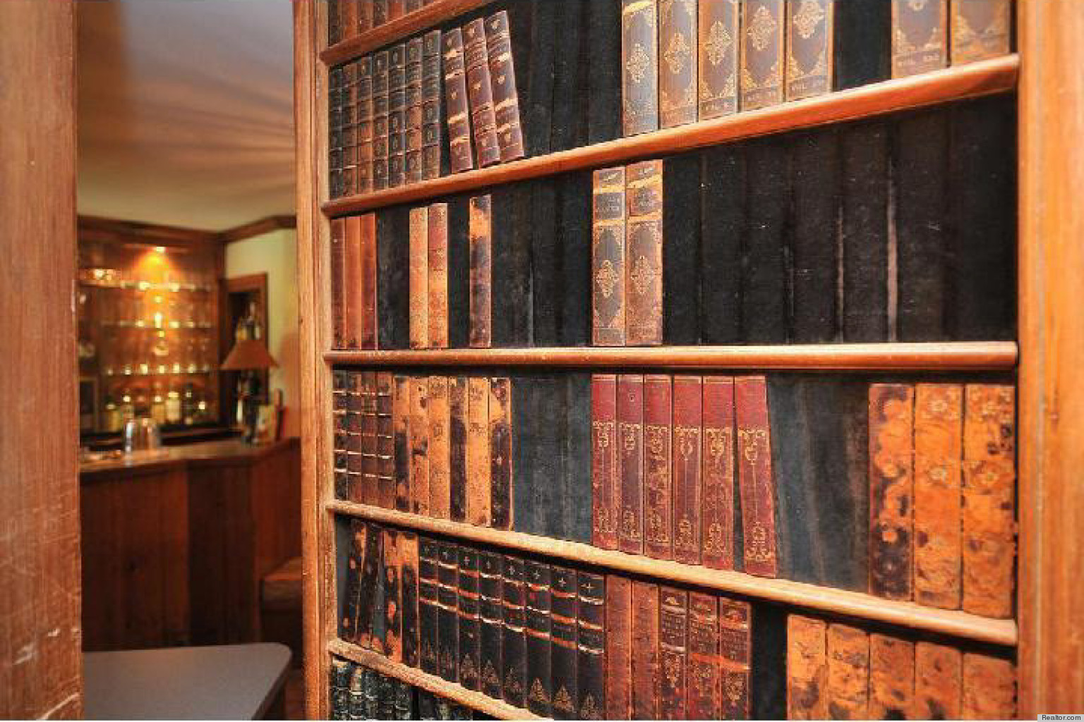 4 Homes With Speakeasies That Put Your Bar To Shame (PHOTOS 4 Homes With Speakeasies That Put Your Bar To Shame (PHOTOS