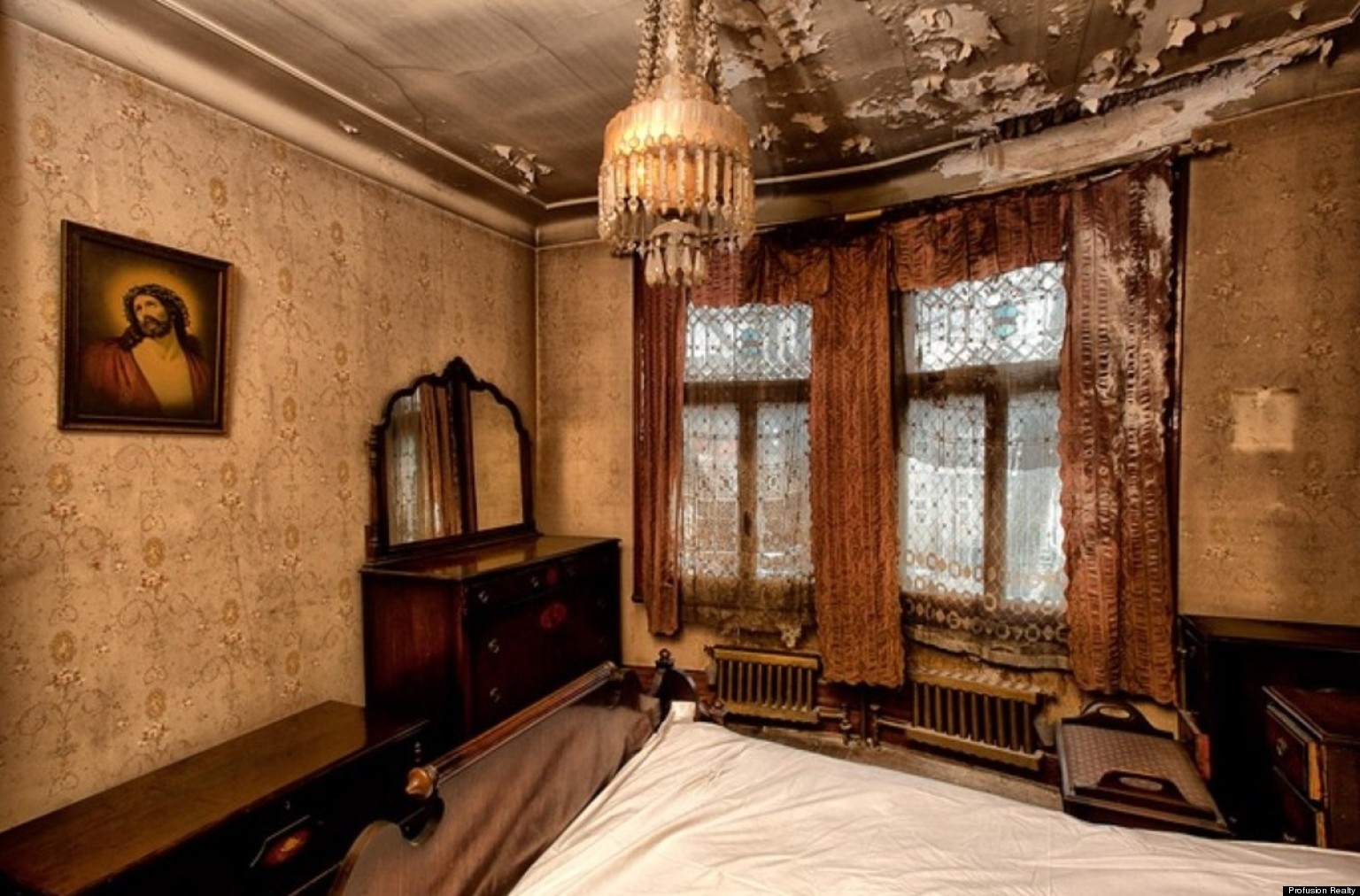 Inside Scary Old Houses