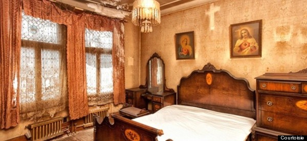 La maison la plus terrifiante de Montréal est toujours en vente (PHOTOS)