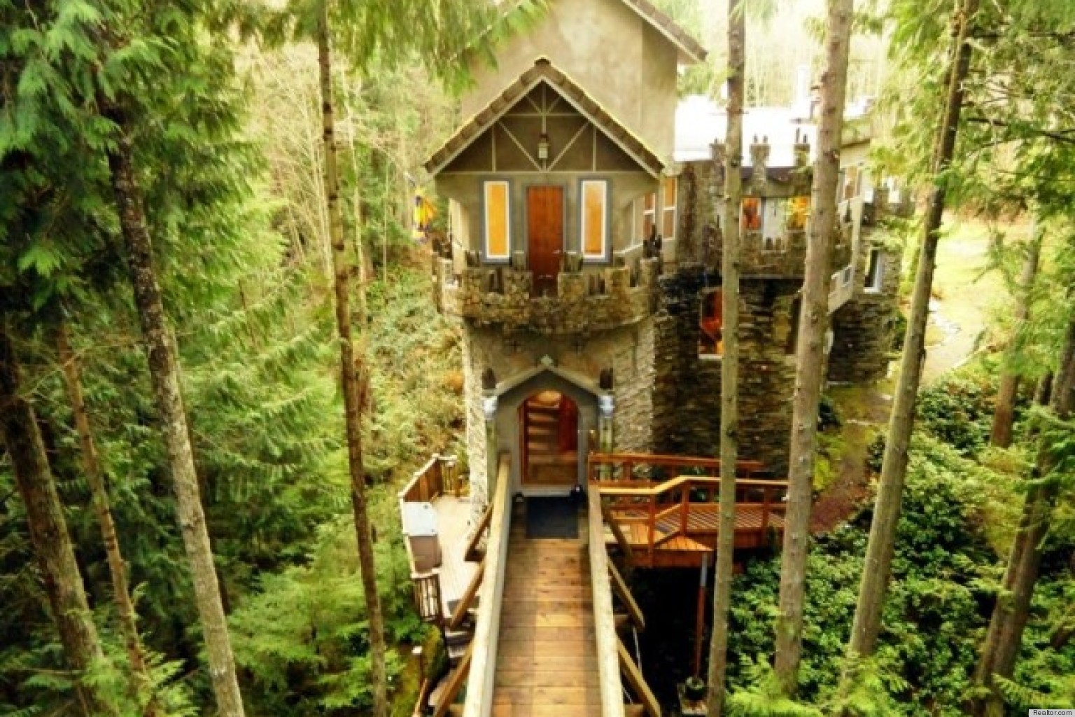 Game of Homes Castles, Keeps and Strongholds Worthy of the Iron Throne