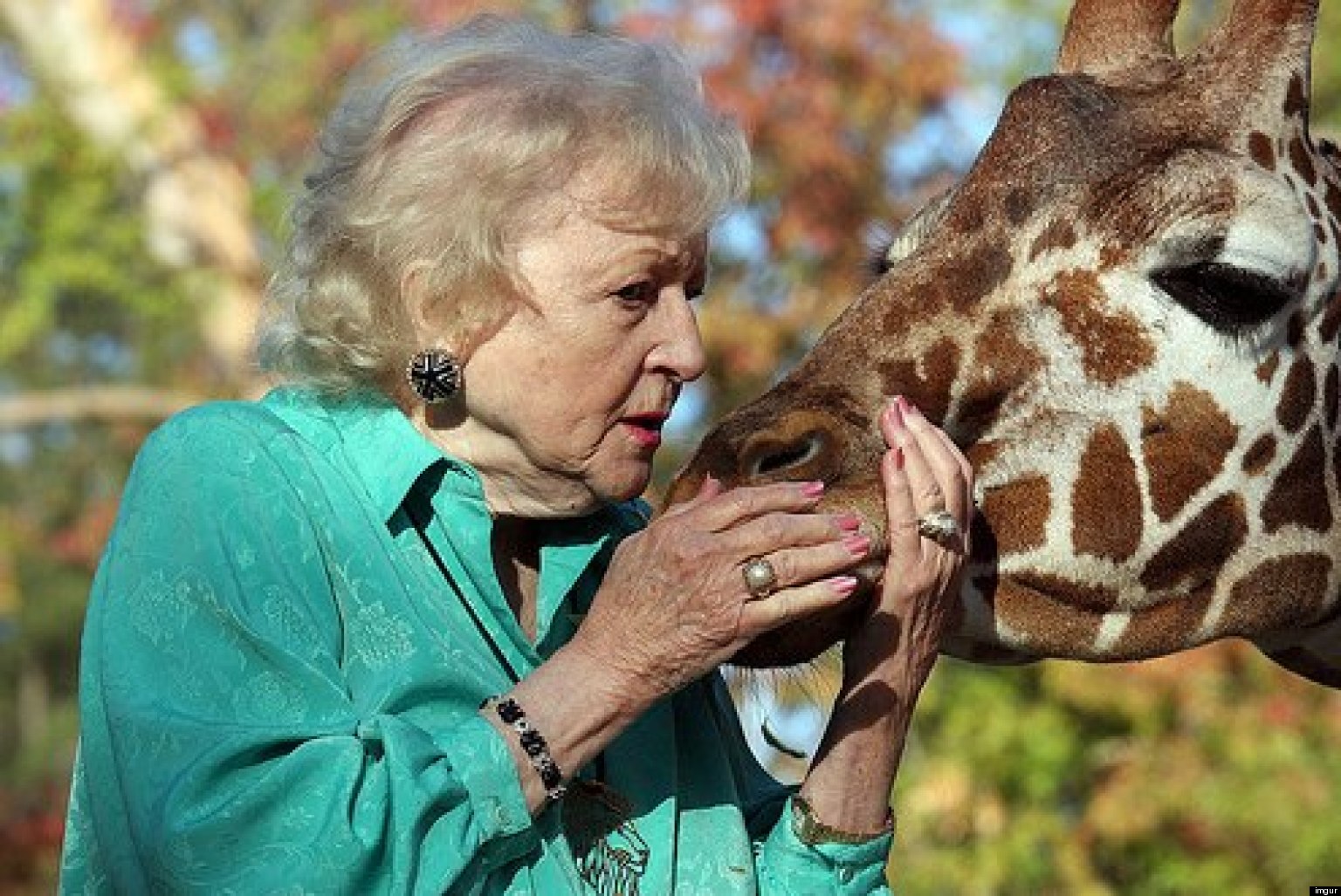 o-BETTY-WHITE-GIRAFFE-facebook.jpg