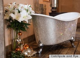 Bañera con cristales Swarovski, ¿imaginas cuánto cuesta? (FOTOS)