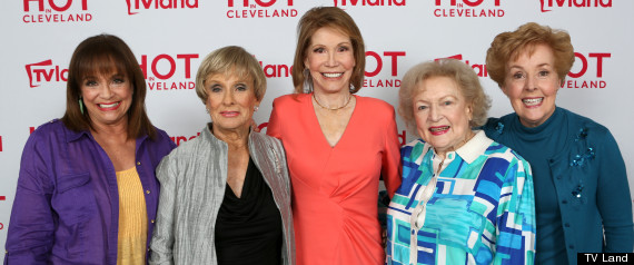 MARY TYLER MOORE REUNION