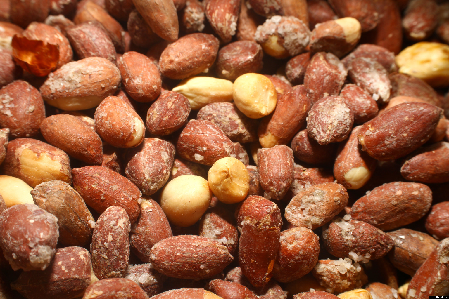 adults-with-peanut-allergies-present-workplace-challenges-huffpost