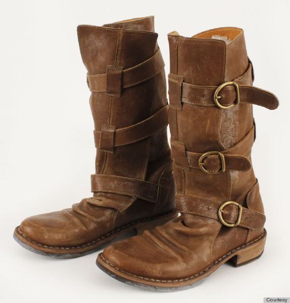 Charity Shoe Auction Puts Sarah Jessica Parker's SATC Heels Up For ...