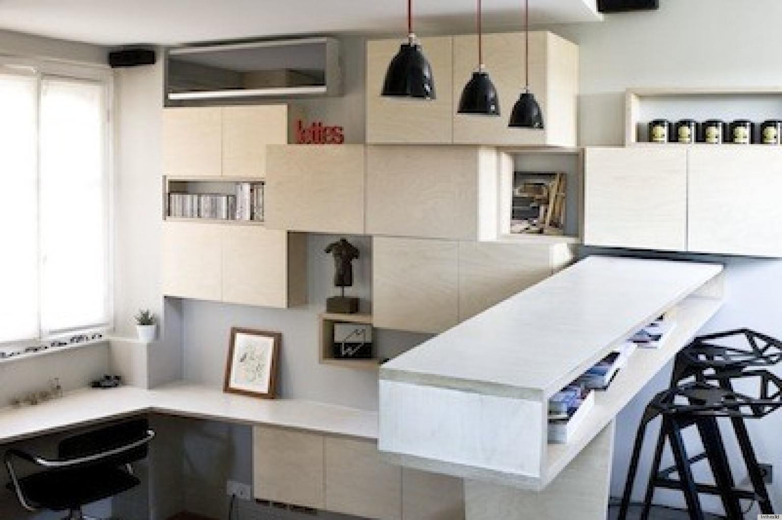 Tiny apartment paris: mezzanine loft dominates tiny paris ...