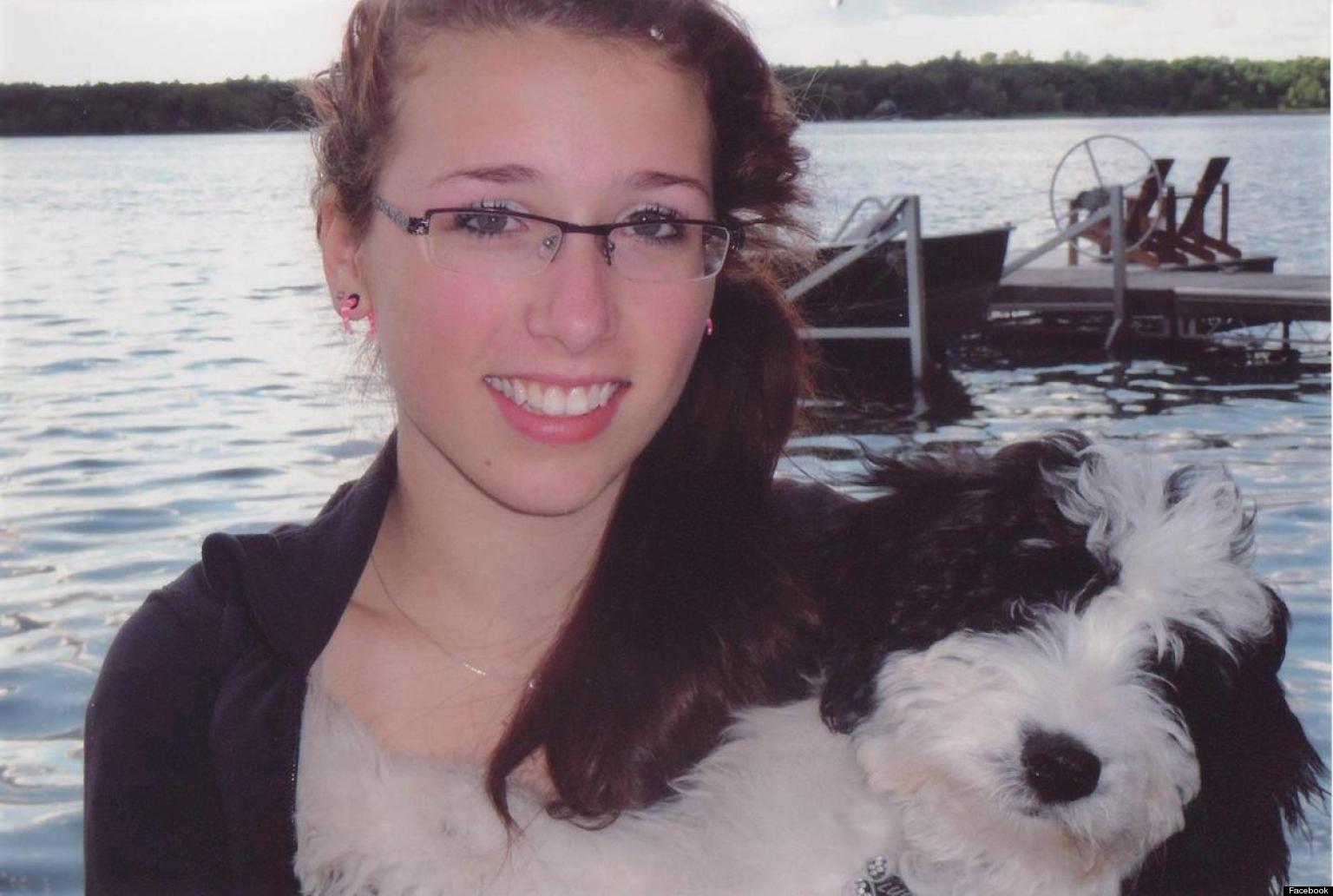 Chronicle Herald Publishes Rehtaeh Parsons Name, Breaks Publ picture photo