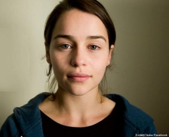 The Walking Dead, Juego de Tronos, las Series que nos gustan... - Página 33 O-EMILIA-CLARKE-SIN-MAQUILLAJE-570