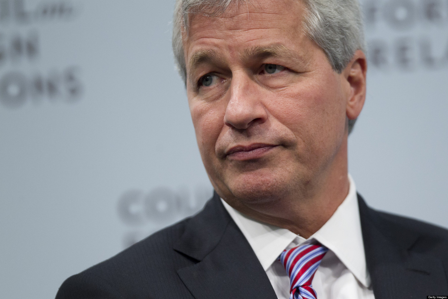 jpmorgan-investors-demand-split-of-chairman-ceo-role-in-letter-huffpost