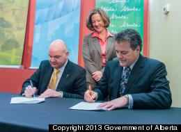 Alberta Government, Doctors Sign Tentative Deal