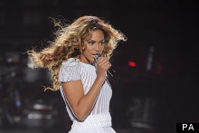 Awkward! Beyonce Asks Princess Eugenie To Sing With Her At O2 Concert