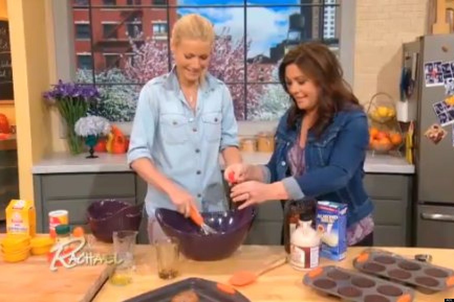 Rachael Ray, Paltrow Cook GlutenFree, Vegan Muffins (VIDEO) HuffPost