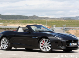 Nos subimos al nuevo Jaguar F-Type en el Circuito de Navarra