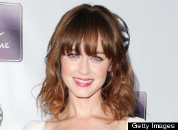 PHOTO: See Alexis Bledel's Stunning Engagement Ring