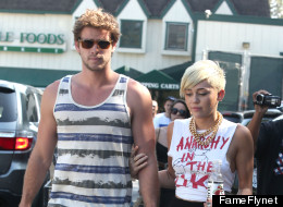 Celebrity Week In Review: The Wedding Is Postponed?!