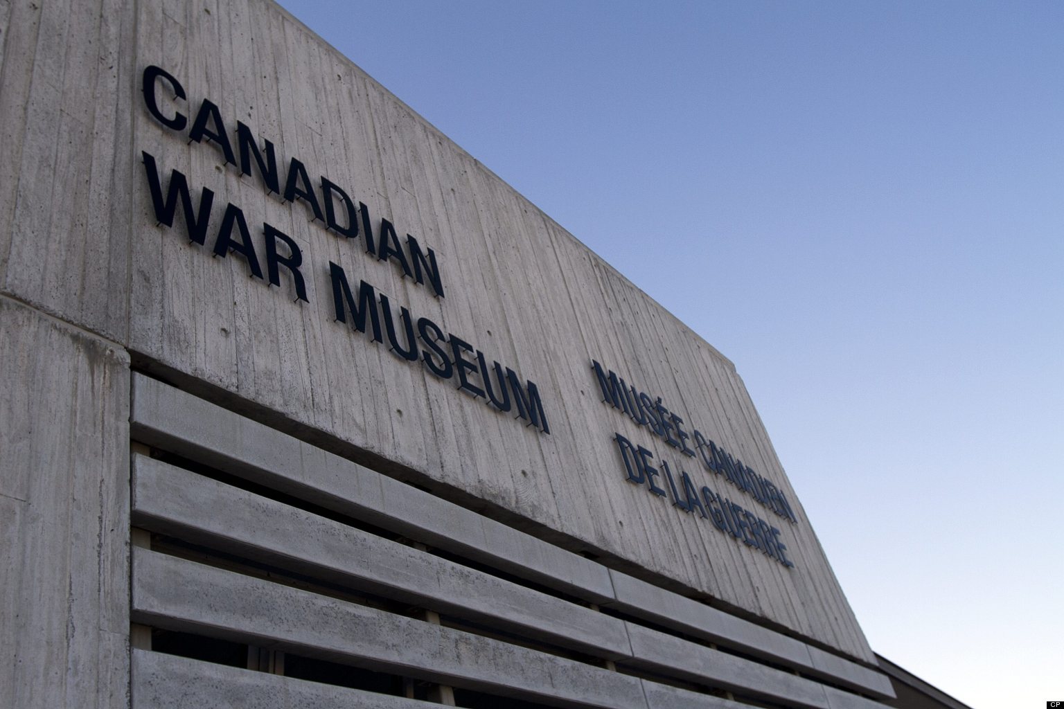 Ottawa War Museum Evacuation Suspicious Package Sends People Into Street