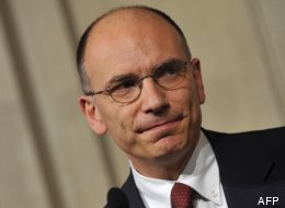 Un gouvernement d'union entre la gauche et la droite de Berlusconi est né en Italie