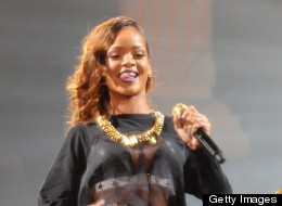 VIDEO: Rihanna Makes It Rain $8 Grand on Stripper