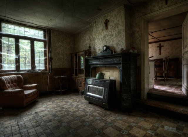 a-ABANDONED-FARMHOUSE-640x468.jpg?15