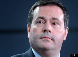 Ottawa annonce une réforme du programme des travailleurs étrangers