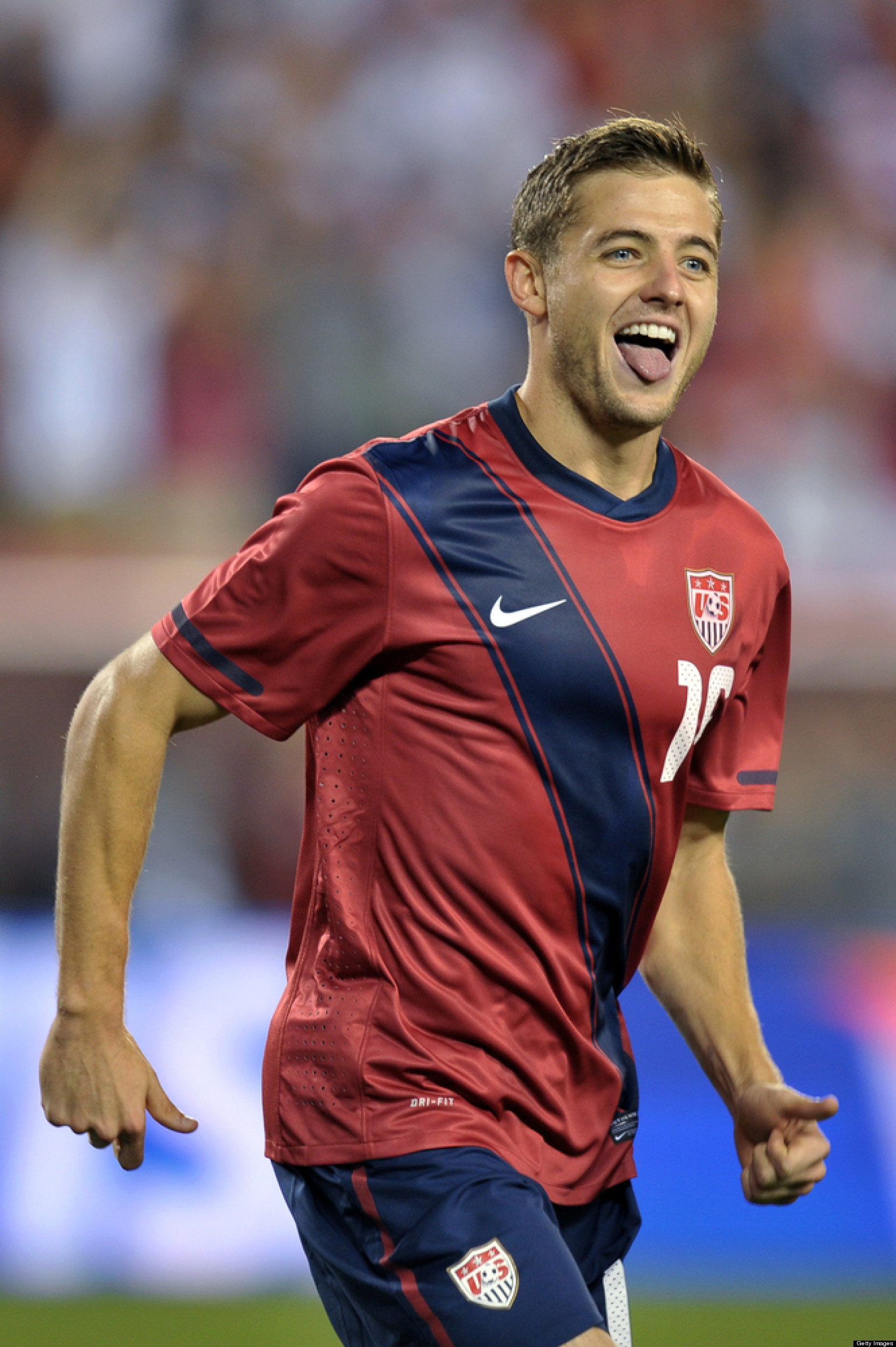 Robbie Rogers Mls Return Openly Gay Us Soccer Player Appears Headed For La Galaxy Huffpost 0300