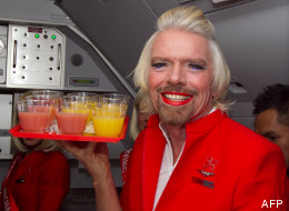 Richard Branson en hôtesse de l'air (VIDÉO/PHOTOS)