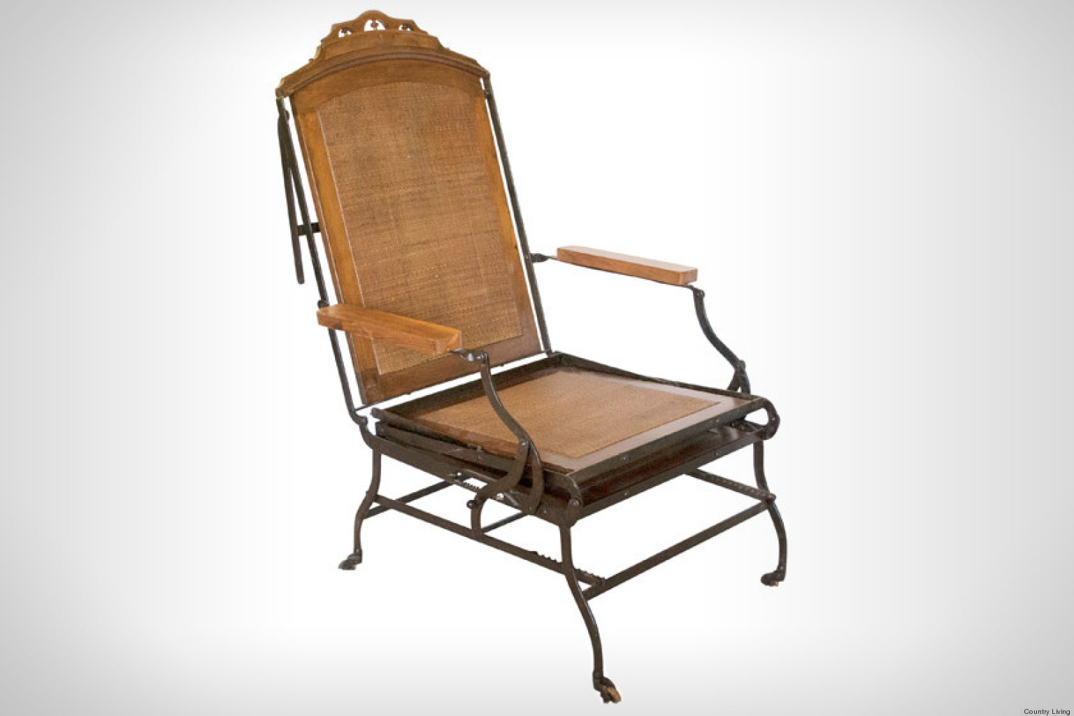 Country Living Appraises A Late19thCentury Chaise Longue What Is It